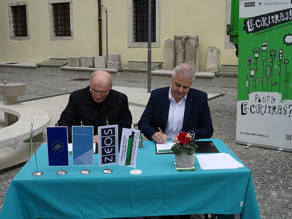 Tolmin, Bovec in Kobarid dobili ulične zbiralnike za stare aparate