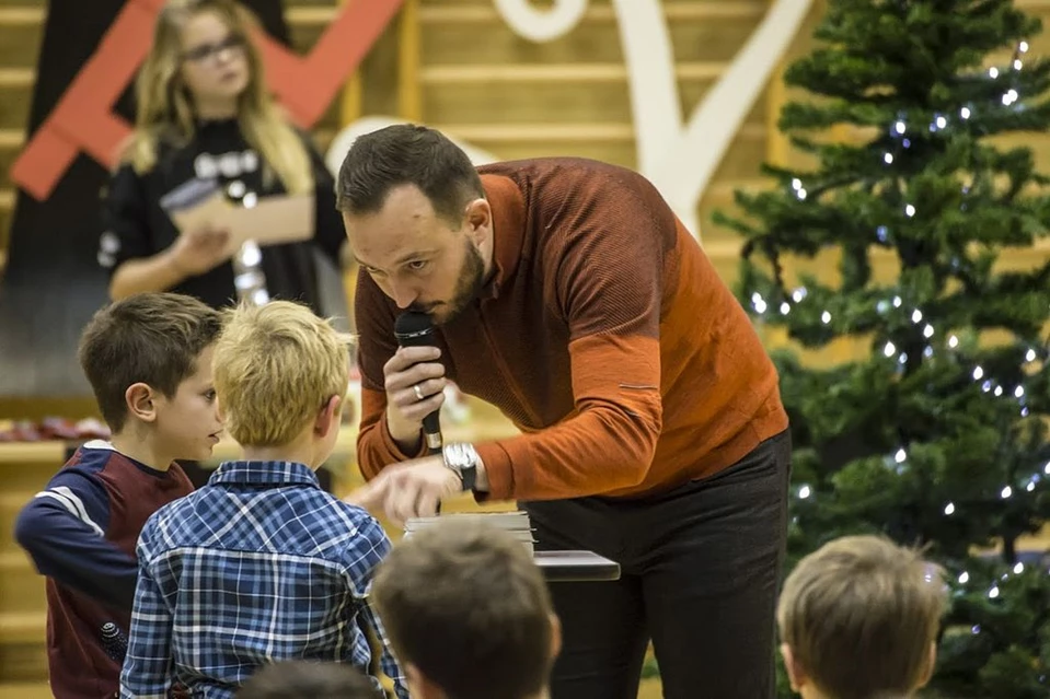 »Treba je E-ciklirat, na manjši ogljični odtis vplivat!« 